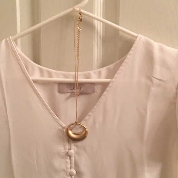 New York & Company Jewelry - Like NEW! Gold necklace New York & Company Jewelry - Like NEW! Gold necklace